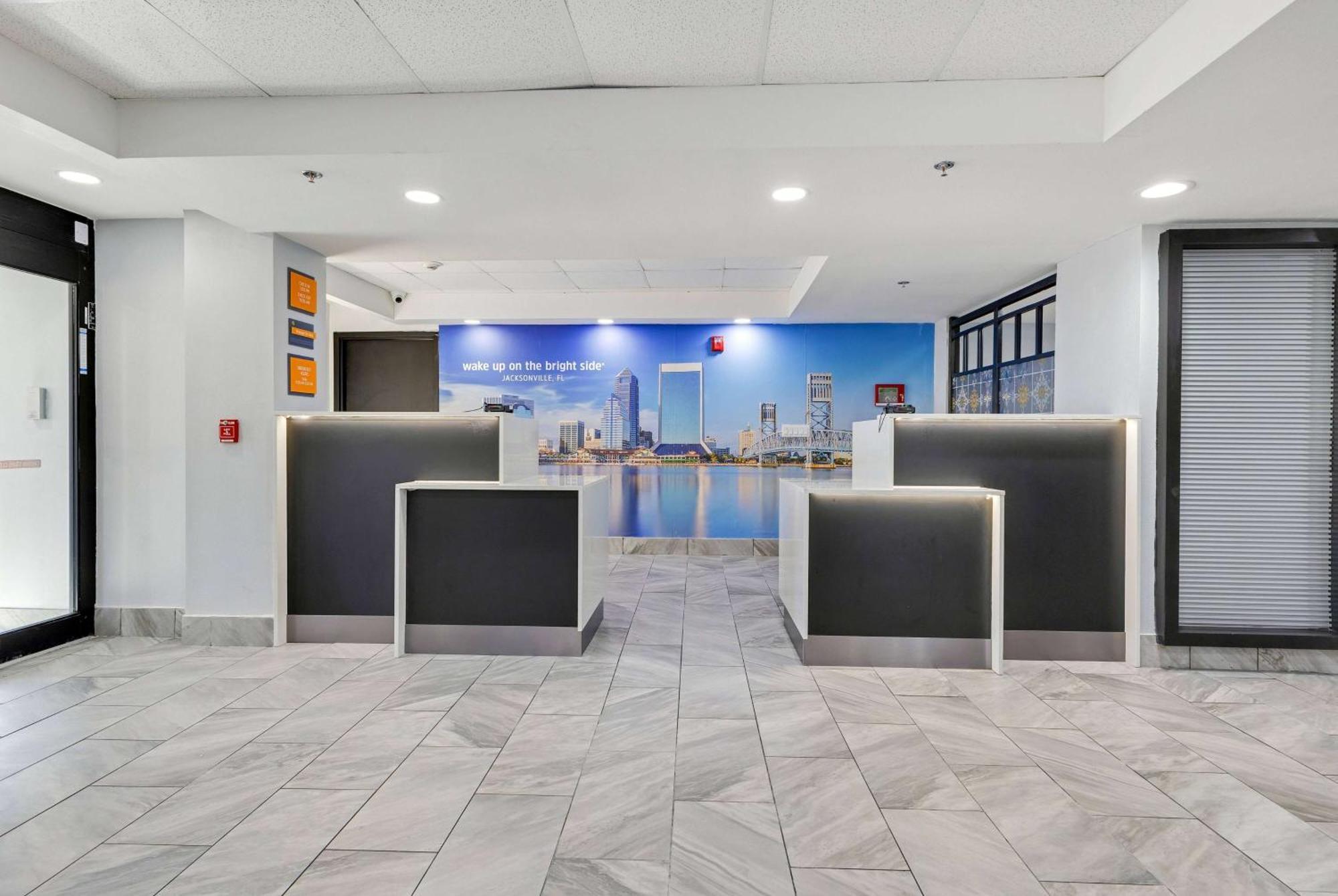 La Quinta Inn & Suites By Wyndham Jacksonville Mandarin Exterior foto